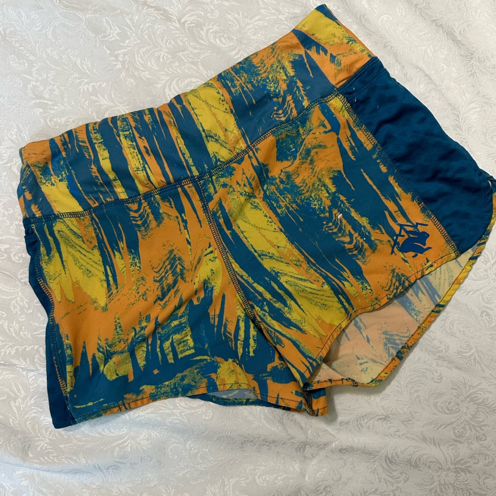 Rabbit yellow and turquoise trail shorts 4” inseam